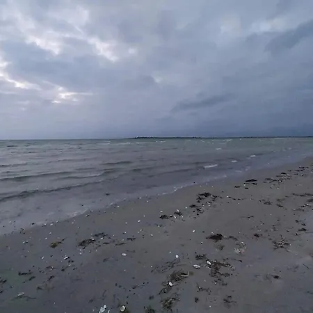 6-person In Aeroskobing-by *