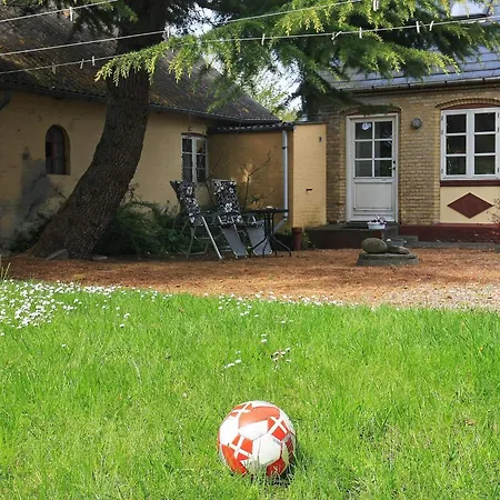 6-person In Aeroskobing-by